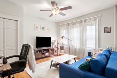 268 Windsor St unit 2, Cambridge, MA 02139 - photo 2