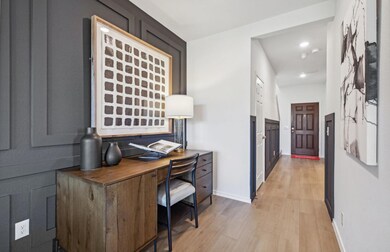 Elegant office  *Photos of furnished model. Not ac