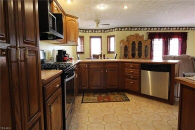 1325 Faulk Ave, East Liverpool, OH 43920 - photo 7