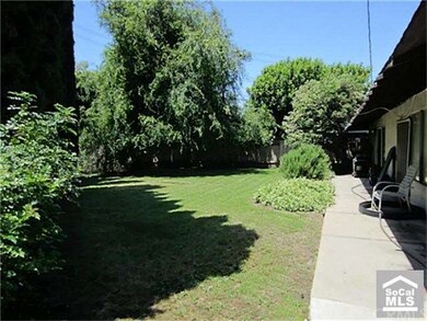 Over 9,000 square foot yard!