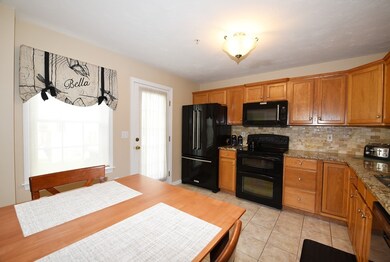 68 Boxberry Ln, Rockland, MA 02370 - photo 4