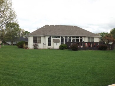 23120 Orchard Ridge Dr, Elkhart, IN 46516 - photo 2