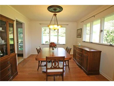 Dining Room. Imagine dinner parties and special oc