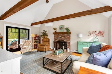 8 Bubbling Brook Rd, Franklin, MA 02038 - photo 3