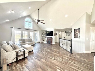 25687 Magnolia Cir, Maryville, MO 64468 - photo 6