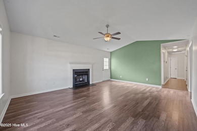 426 Boysenberry Ln, Hubert, NC 28539 - photo 6