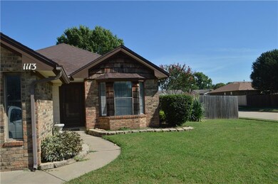 1113 NE 24th St, Moore, OK 73160 - photo 2