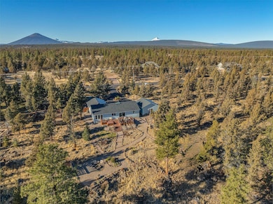 17725 Mountain View Rd, Sisters, OR 97759 - photo 2