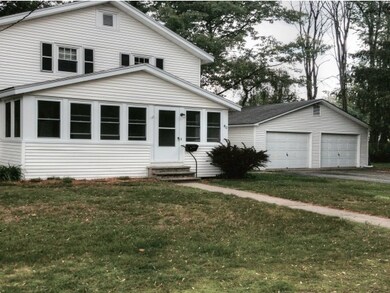 40 Jackson St, Essex Junction, VT 05452 - photo 2