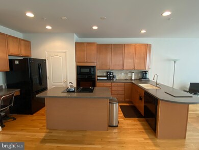 9121 Marlove Oaks Ln, Owings Mills, MD 21117 - photo 3