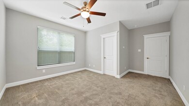 712 E 28th St, Houston, TX 77009 - photo 7