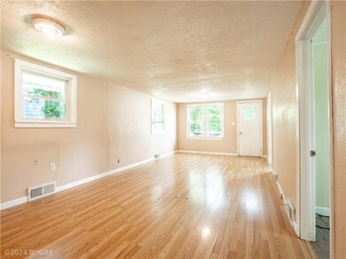 5032 S Union St, Des Moines, IA 50315 - photo 4