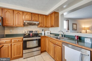 15408 Norwalk Ct, Bowie, MD 20716 - photo 5