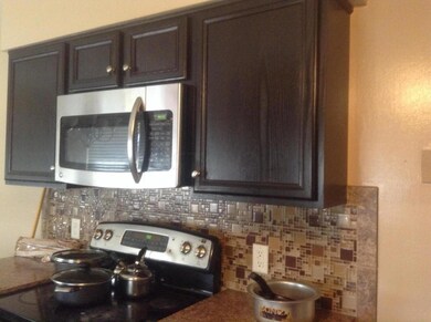 1041 Bernhard Rd, Columbus, OH 43227 - photo 6