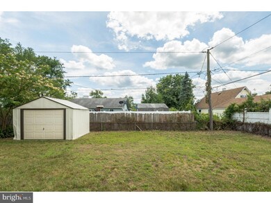 6 Bloomfield Ln, Willingboro, NJ 08046 - photo 5