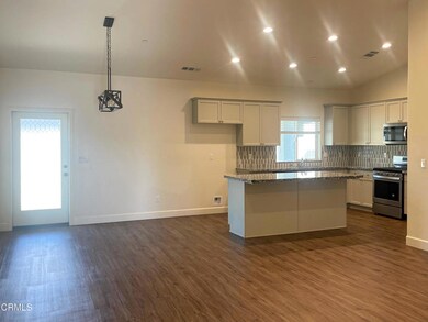 495 S Belmont St-6769