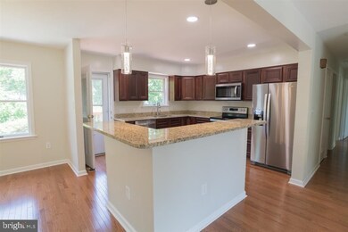 8822 Stonehaven Rd, Randallstown, MD 21133 - photo 5