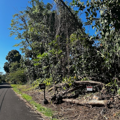 Entrance to lot Oopu