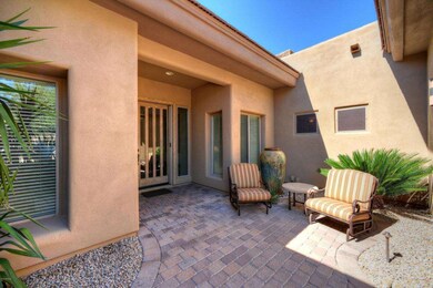 003_Courtyard
