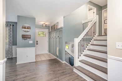 5700 Lantern Ln, Midland, MI 48642 - photo 2