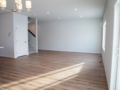 4801 Decorah Way S, Fargo, ND 58104 - photo 6