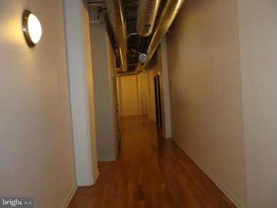 2200 28 Arch St unit 906, Philadelphia, PA 19103 - photo 5