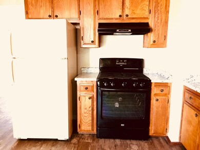 Kitchen-Refrigerator Included