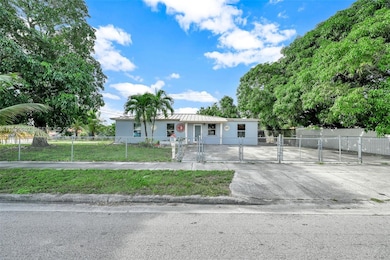 4020 E 10th Ave, Hialeah, FL 33013 - photo 4