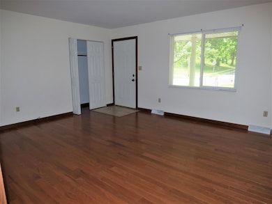 814A S Fairview Road