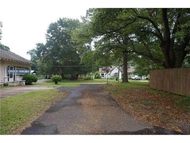 Photo. Side street