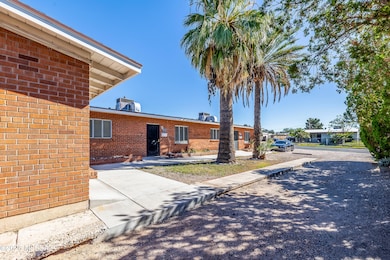 4729 - 4733 East 2nd Street - Exterior (