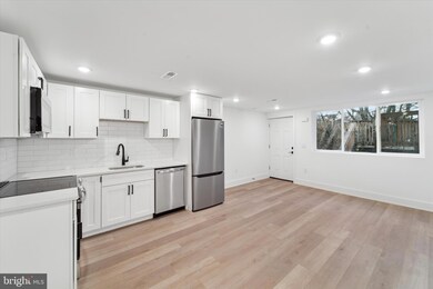 286 Greenough St unit 1, Philadelphia, PA 19127 - photo 4