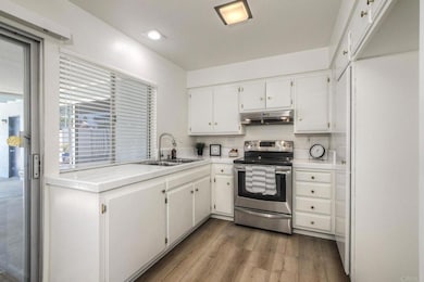 3839 Vista Campana S unit 16, Oceanside, CA 92057 - photo 4