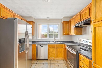 80 Silver Spring St unit 1, Providence, RI 02904 - photo 4