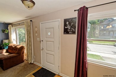 535 Mercer St, Albany, NY 12208 - photo 4