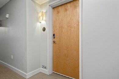 (5)_113 Newbury St. Unit 204 PortlandP(M