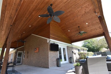 3907 Spring Crest Ct, Pearland, TX 77584 - photo 7