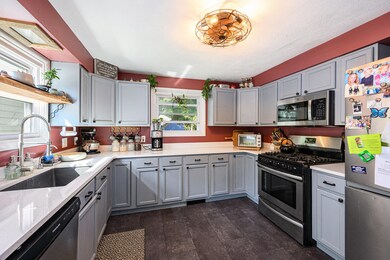 806 E 3rd St, Lawton, MI 49065 - photo 7