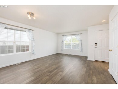 Living Room/Dining Room