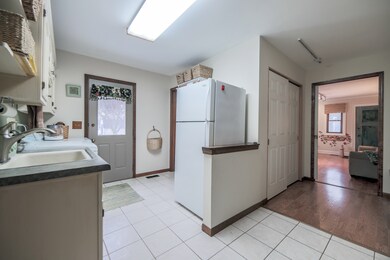 23233 Rebecca Ct, Naperville, IL 60564 - photo 5