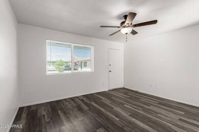 131 N Horne unit D, Mesa, AZ 85203 - photo 7