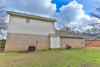 1115 Oxford Dr, Gainesville, TX 76240 - photo 4