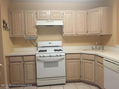 202 Finch Ct, Manalapan, NJ 07726 - photo 2