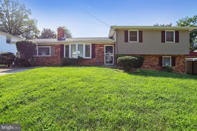 9107 Pinehurst Dr, Fort Washington, MD 20744 - photo 5