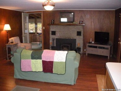 6 Shawangunk Dr, Kerhonkson, NY 12446 - photo 5