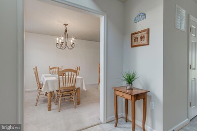 10217 Stagecoach Dr, Hagerstown, MD 21740 - photo 5