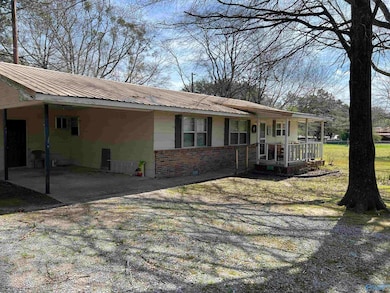 Has a one car car port.