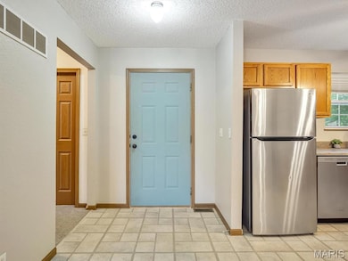 109 E Red Bud Ct, Valmeyer, IL 62295 - photo 4