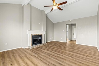 702 Parkridge Dr, Decatur, TX 76234 - photo 4