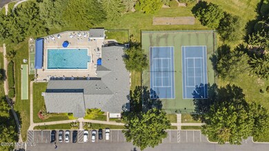 large-01918433-116d-7266-b66f-f7934840d3